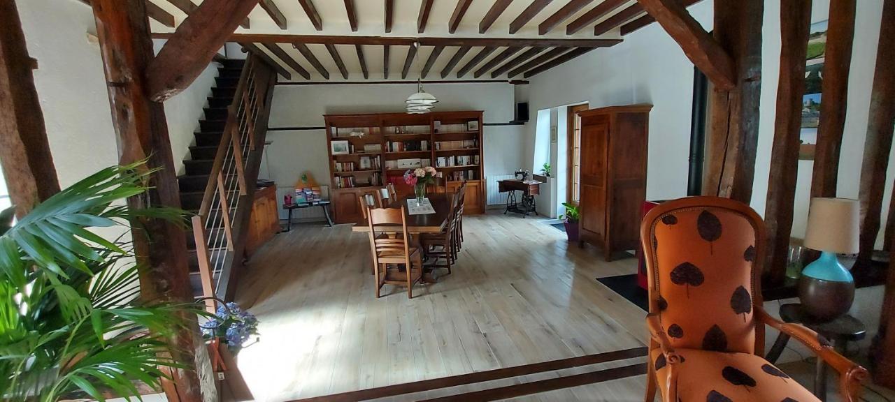 Au Relais De Chaussy Bed & Breakfast Екстериор снимка