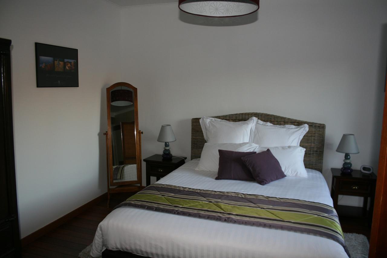 Au Relais De Chaussy Bed & Breakfast Стая снимка