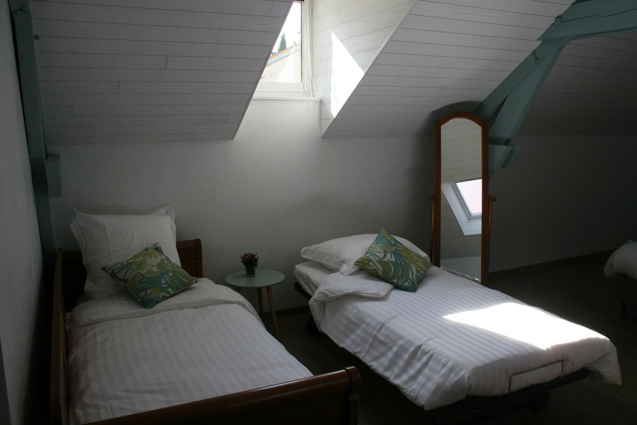 Au Relais De Chaussy Bed & Breakfast Екстериор снимка